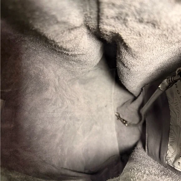 Rough & Tumble Gray Shoulder Bag - Picture 4 of 5